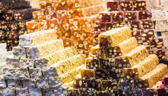 Diverse varietà di gustoso torrone