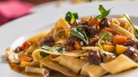 Selvatiche, intense, forti: le pappardelle dall'odore di bosco