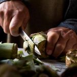 penne-carciofi-e-lime-pulizia-carciofi