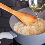 risotto-con-uva-fragola-preparazione-risotto