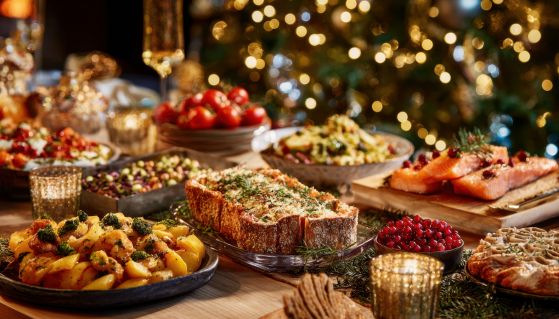 Tavola imbandita per la Vigilia di magro