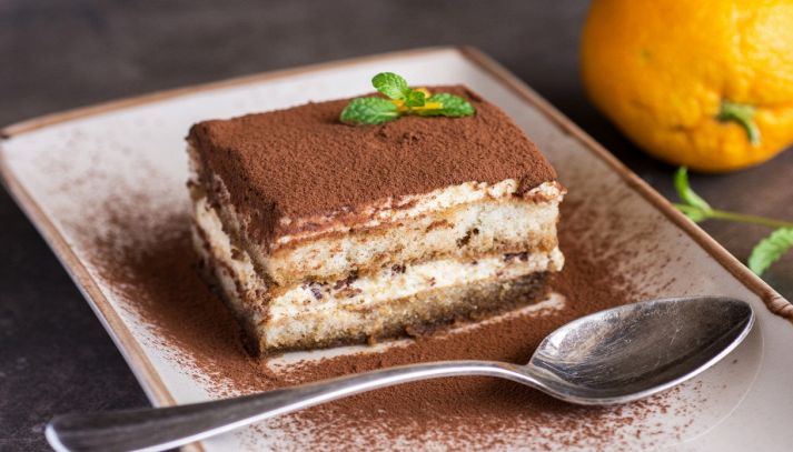 Tiramisù con biscotti secchi