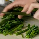 torta-salata-cime-di-rapa-e-scamorza-preparazione-cdr