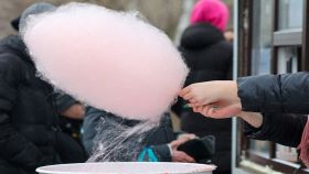 Gustosa nuvola di zucchero filato rosa