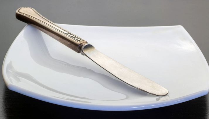 Forma del coltello, la punta arrotondata