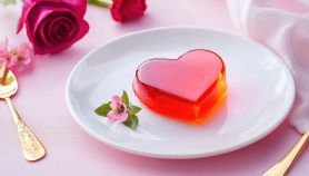 Dessert di gelatina a forma di cuore