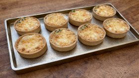 Mini quiche con cuore fondente