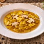 quadrucci-in-brodo-con-porcini-presentazione