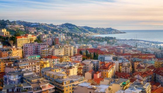 Roof terrazza su Sanremo al tramonto