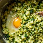 Zucchine mescolate alle uova
