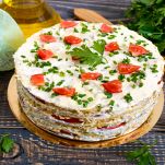 Torta tramezzino con pomodorini a decorazione