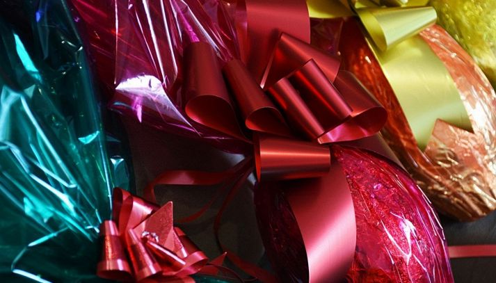 Uova di Pasqua colorate prezzo