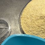 Farina di mandorle, zucchero e glucosio
