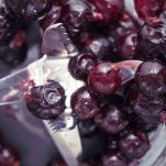 Ciliegie per panna cotta in frullatore