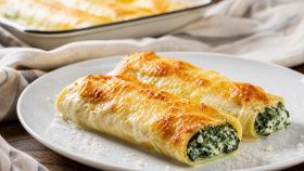 Cannelloni di ricotta e spinaci con besciamella