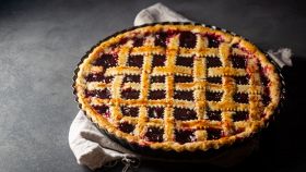 Crostata classica di ciliegia italiana
