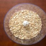 Boccale del tritatutto con fiocchi d'avena