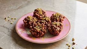 Muffin senza cottura decorati con pistacchio