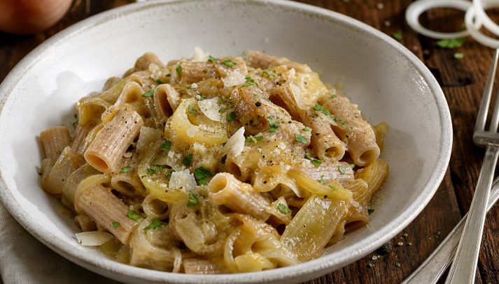Pasta integrale con cipolla