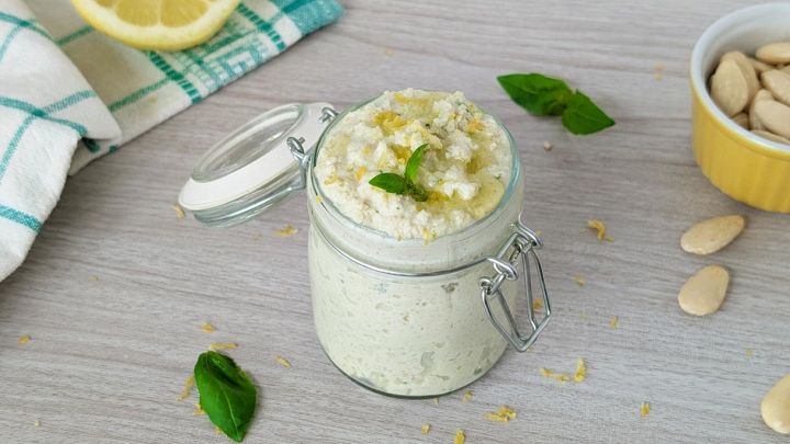 Limone e mandorle insieme? Possono sorprenderti in questo modo