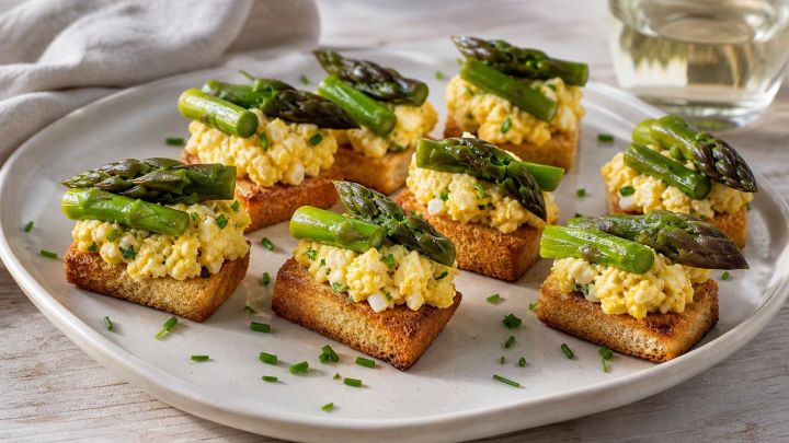 Uova e asparagi in finger food