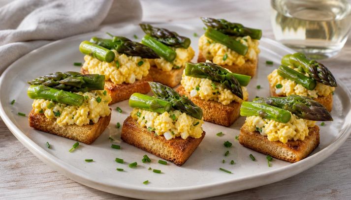 Uova e asparagi in finger food