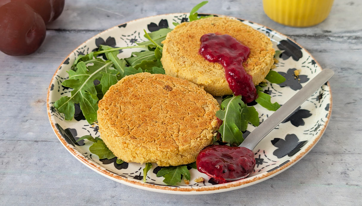 Burger di ceci con chutney di susine