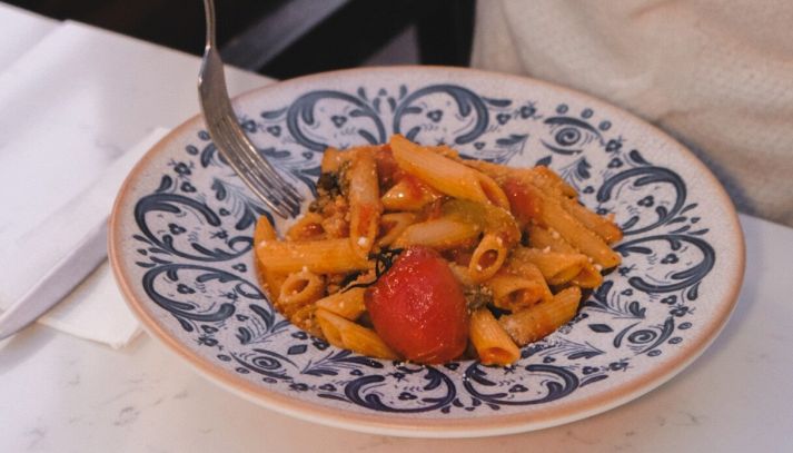 Gustosa pasta all'ischitana mangiata al ristorante