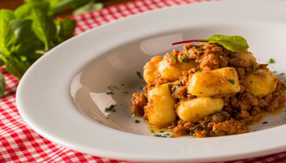 Gnocchi al ragù