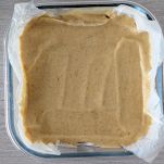 Versare impasto nello stampo