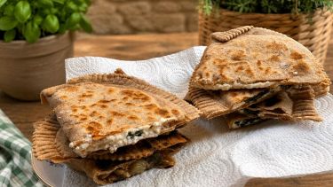 Sotto l’ombrellone serve un pasto così: pratico, ricco e facile