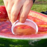 Anguria ripiena di altra frutta