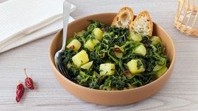 Piatto con bietole e patate