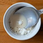 Fare sciogliere amido nel latte