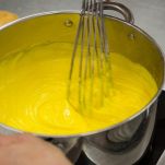 Cottura della crema pasticcera al limone
