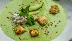Croccantezza e freschezza: il gazpacho insolito contro il caldo