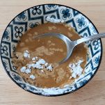 Fare sciogliere amido nel caffè