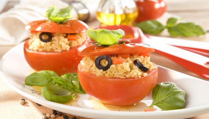 Pomodori farciti con cous cous alle verdure