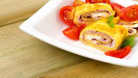 Rotolo di frittata farcito