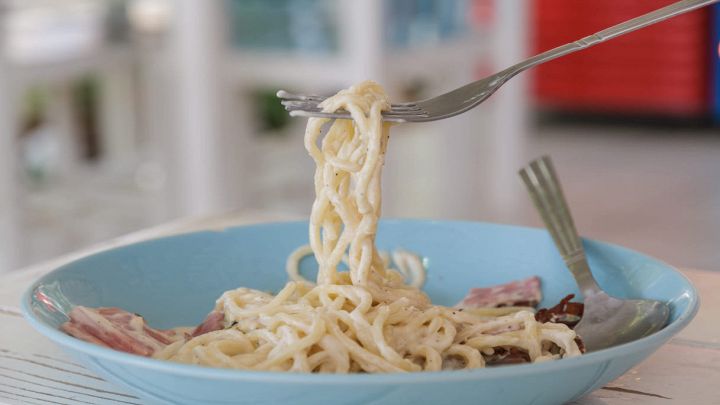 Piatto di spaghetti alla carbonara