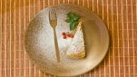 Fetta di torta sul piatto