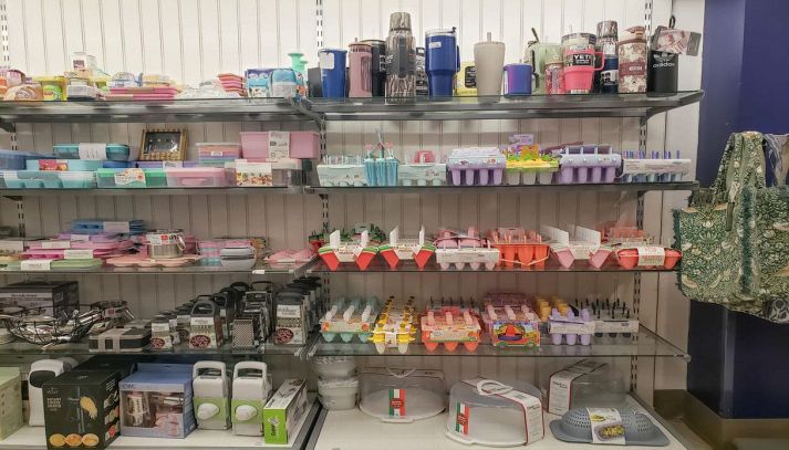 Gadget per la cucina in vendita in un negozio