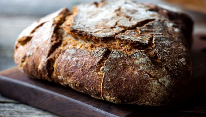 Pane fragrante appena tolto dal forno