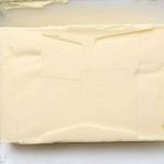 Carta con panetto di burro