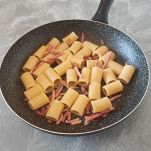 Pasta e speck