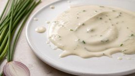 Salsa allo scalogno e erba cipollina