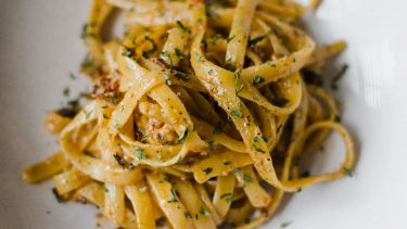 Piatto di tagliatelle alla menta