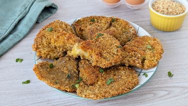 piatto con cotolette di funghi in padella