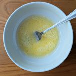 ciotola con impasto muffin