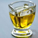 versare olio